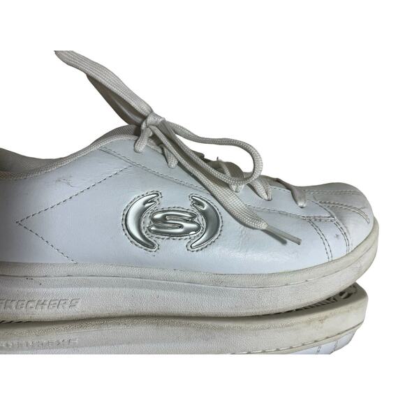 Vtg Skechers White Sneakers 10 Leather Silver Logo Y2k 1990s Shoes WSL Lace up - Picture 1 of 11
